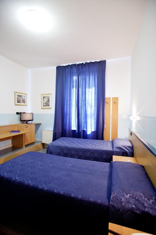 Master Hotel Castelvetro Piacentino الغرفة الصورة