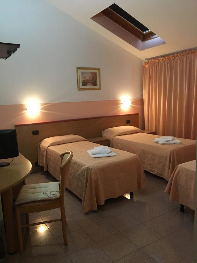 Master Hotel Castelvetro Piacentino المظهر الخارجي الصورة